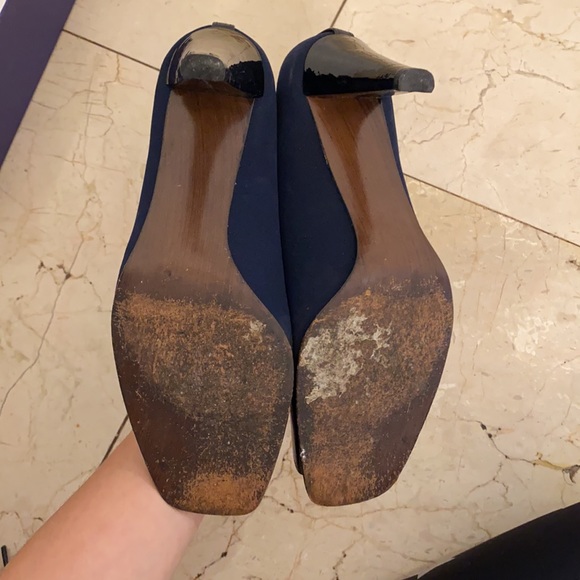 Stuart Weitzman navy ABBA heel - Picture 6 of 6